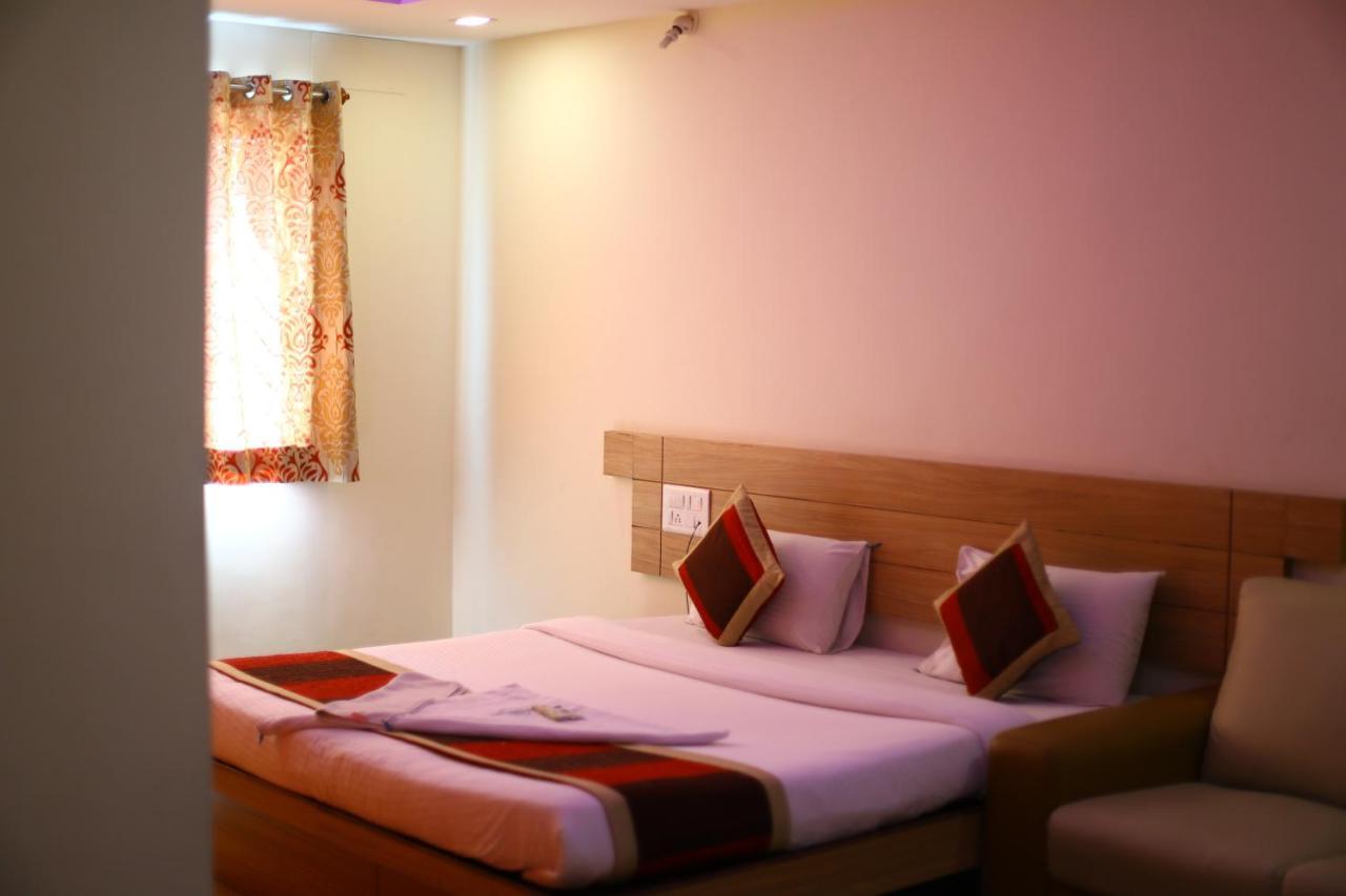 Hotel Fortune City Bangalore Exterior photo